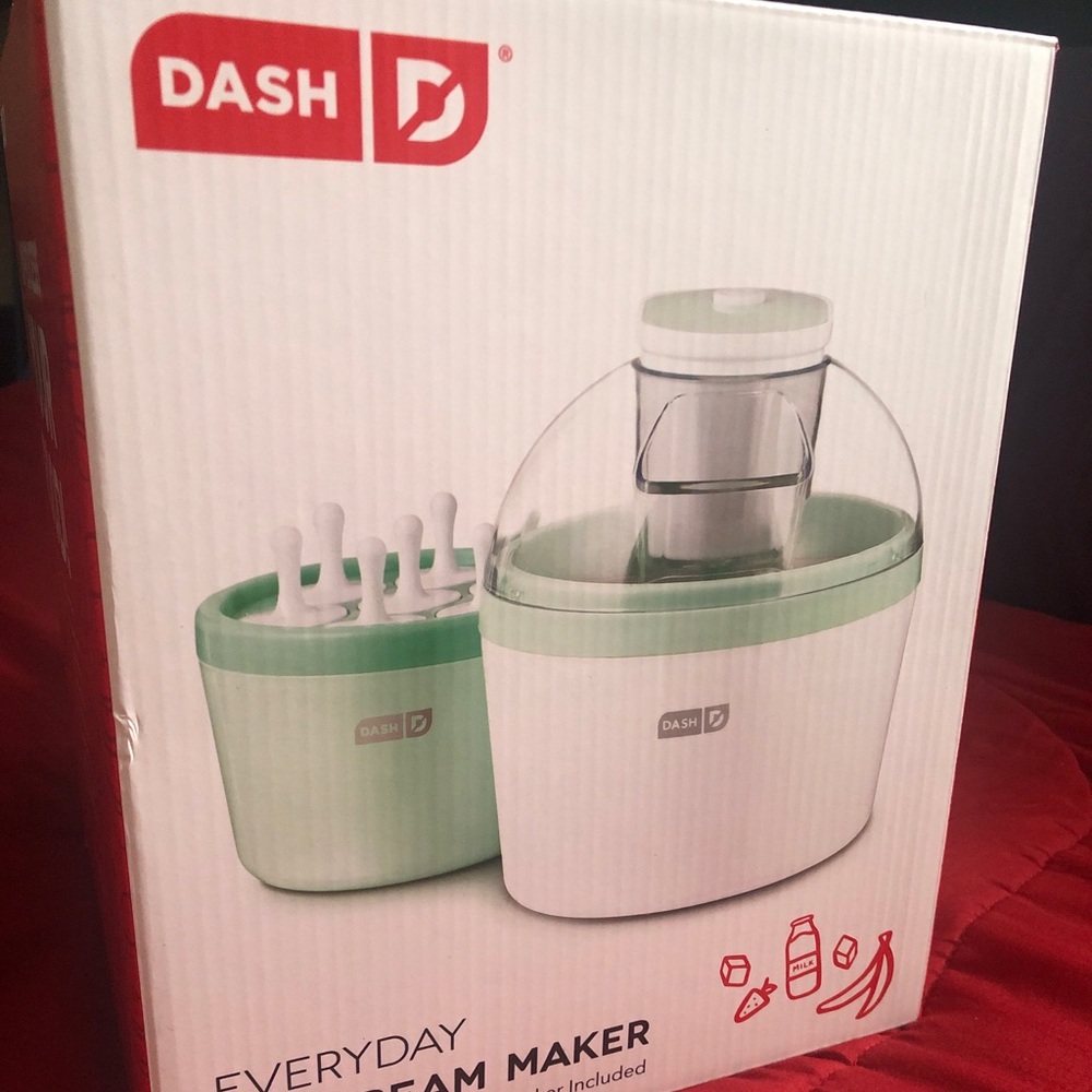 Dash ice cream maker